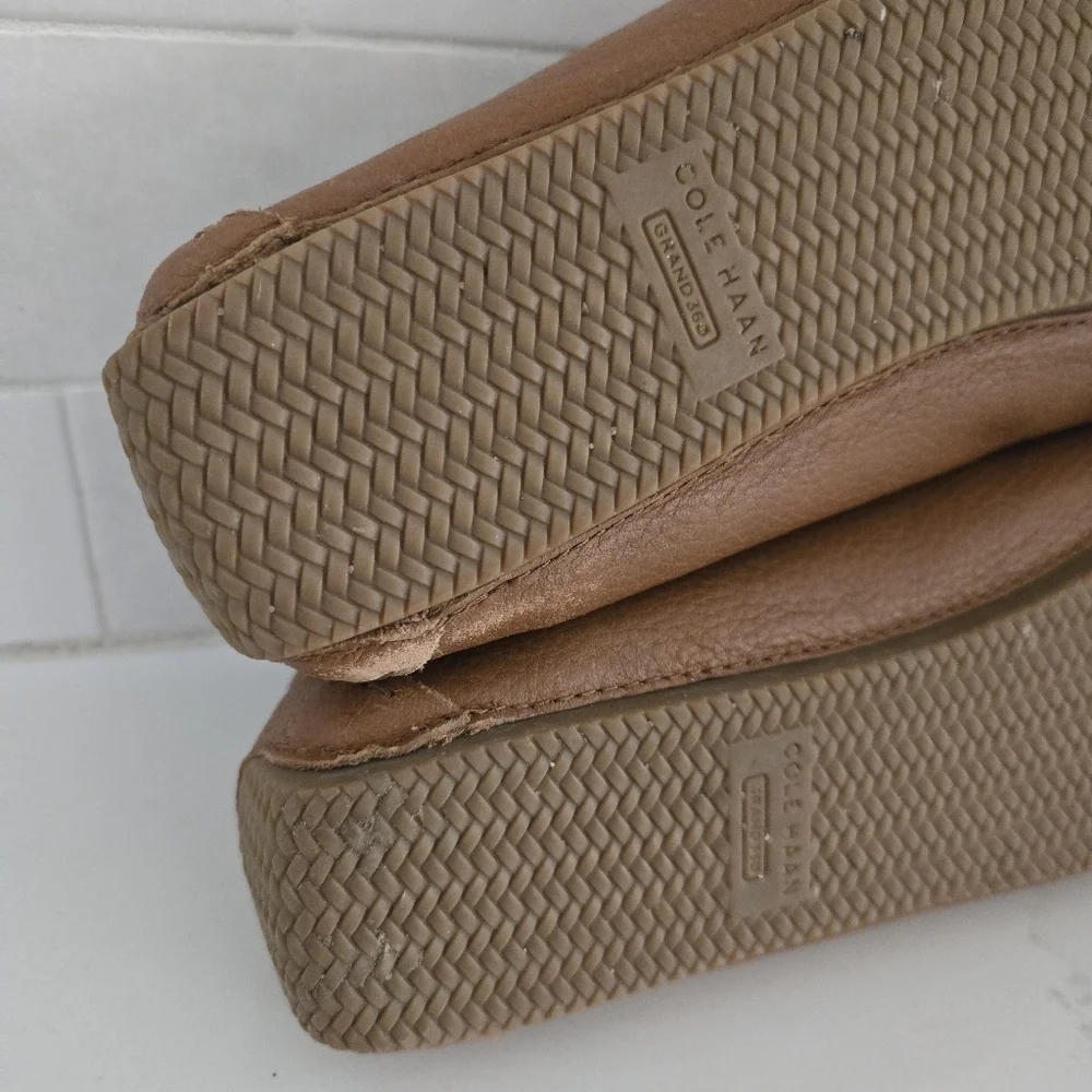 Cole Haan Tully Driver Women's Leather Flat Loafers Brown Tan Horsebit Size 8 - Picture 8 of 9